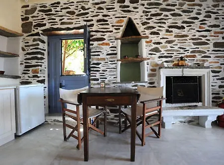 Apart-hotel Carlo Agios Loannis