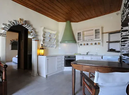 Carlo 3* Agios Loannis