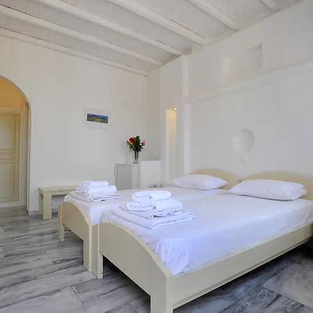 Carlo Hotel apartamentowy 3*