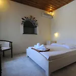 Aparthotel Carlo 3*